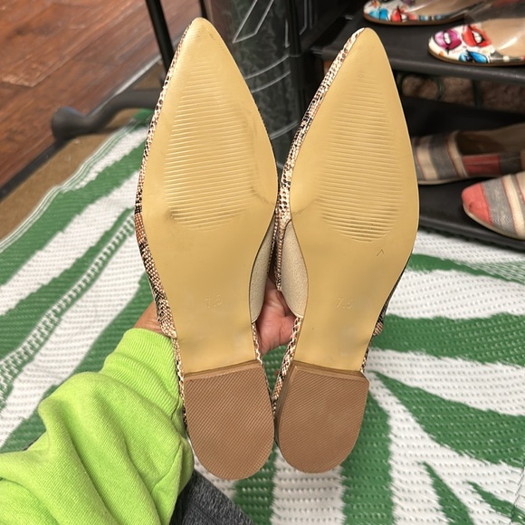 Slip on shoes size 7.5 - Picture 5 of 7